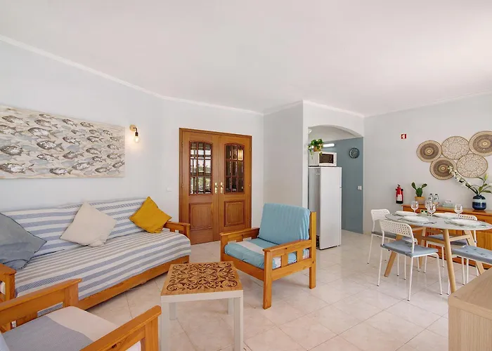 شقة Casa Abelha Armação de Pêra